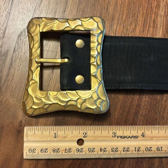 Vintage OJAY Australia Suede Belt with Large Gold Buckle - 28 - Picture 3 of 6